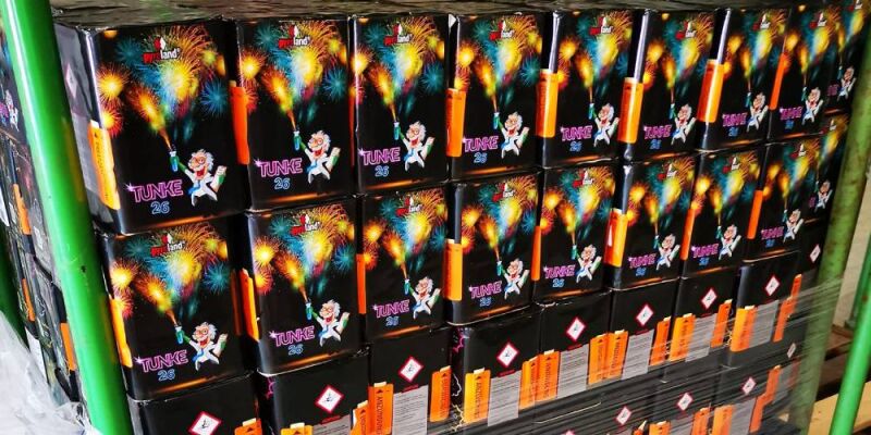 Wieder eine weitere Feuerwerk-Neuheit im Shop: Tunke 26 - Wieder eine weitere Feuerwerk-Neuheit im Shop: Tunke 26