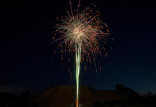 Edelstück 16-Schuss-Feuerwerk-Batterie